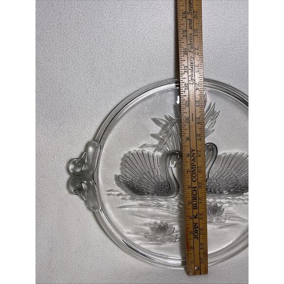 Mikasa Walther Crystal Cake Plate Or Serving Tray Swans Germany W/ Handles Vtg - Picture 4 of 6